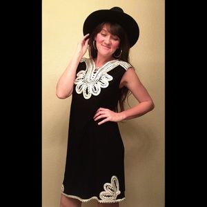 New✨Alfani✨ Fun embroidered fiesta dress 💃🏻